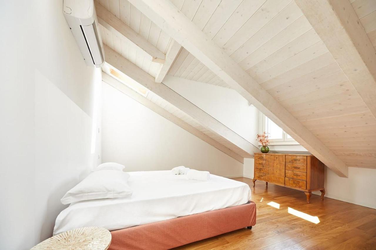 The Attic 18 Apartman Milánó Kültér fotó