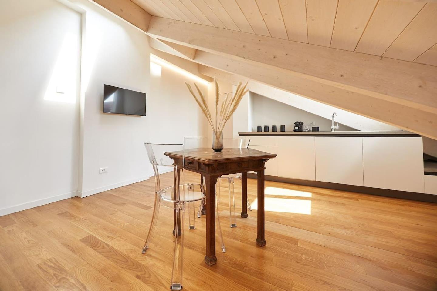 The Attic 18 Apartman Milánó Kültér fotó