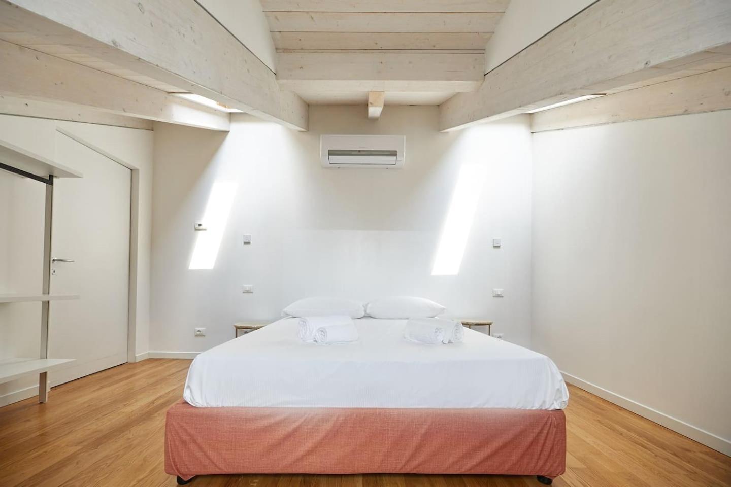 The Attic 18 Apartman Milánó Kültér fotó